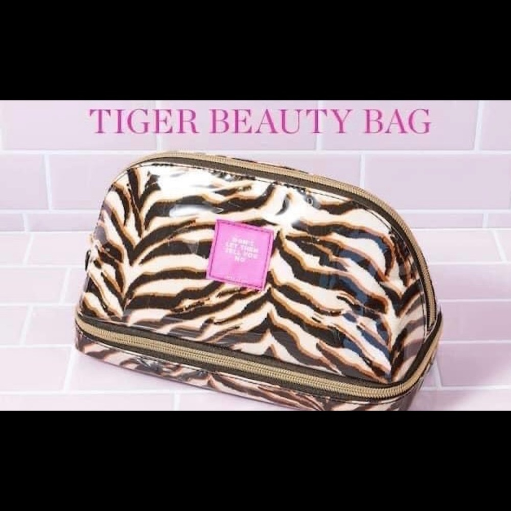 Stella & Dot Tiger Beauty Bag